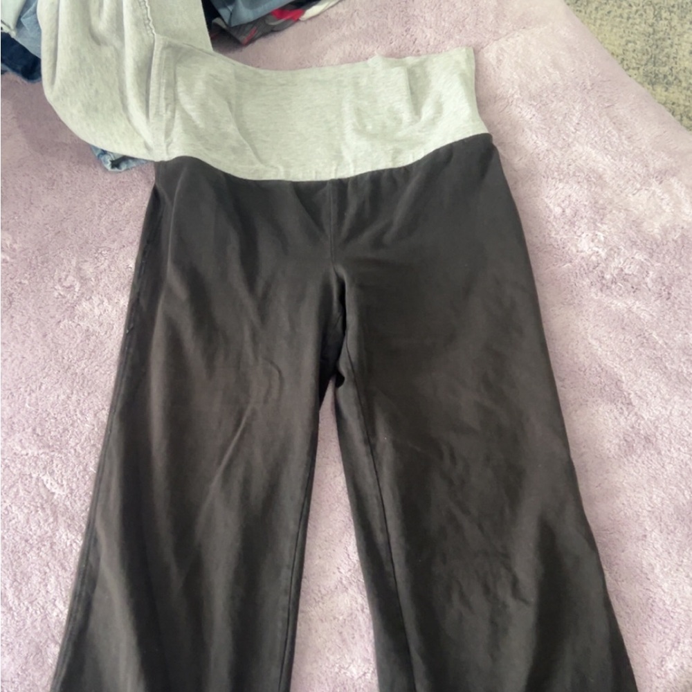No Boundaries Gray and Black Leggings